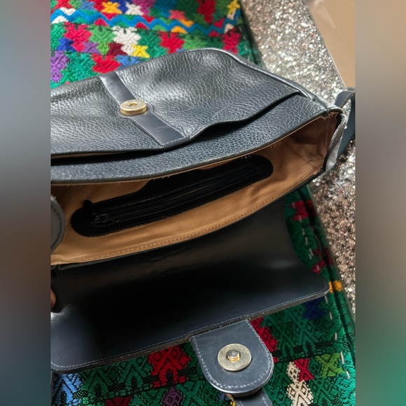 Vintage Del Rio Black Genuine Leather Saddle Crossbody Shoulder Bag - Picture 8 of 16